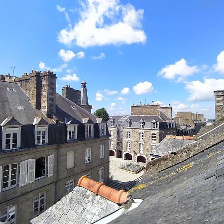 Апартаменты Le Nid - Fougeres Centre Historique Экстерьер фото